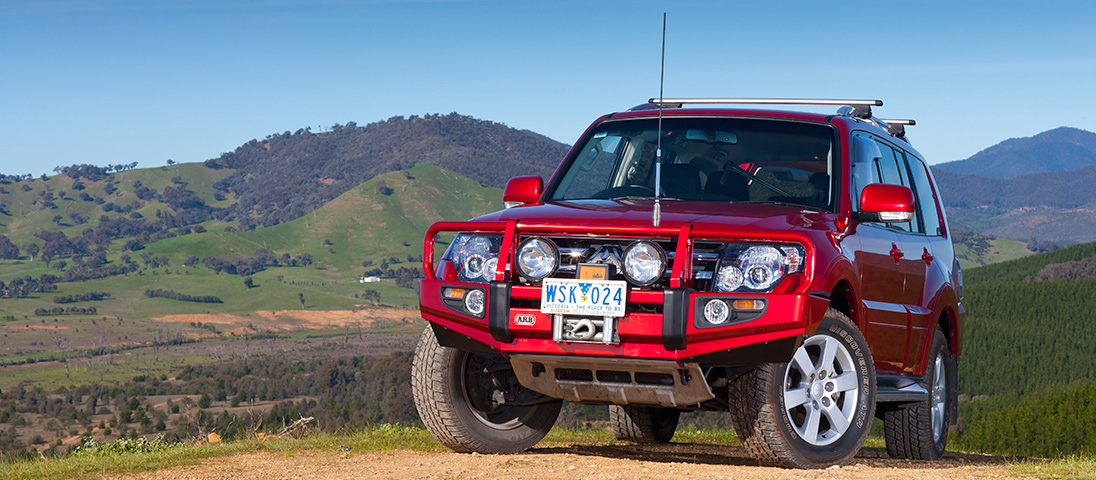 ARB 4x4 デラックスバンパー（ブルバー） パジェロ