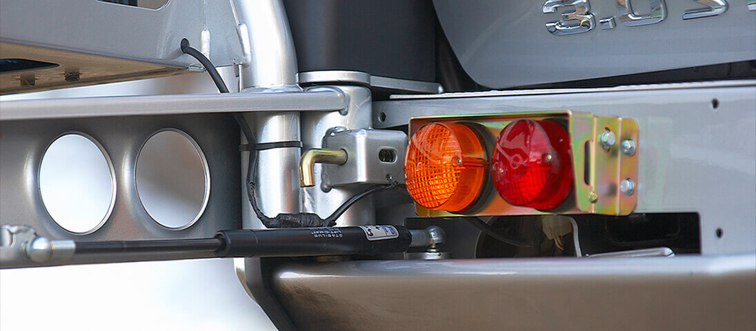 ARBリアバンパー・背面タイヤキャリア＆ジェリ缶ホルダー | ARB4x4JP
