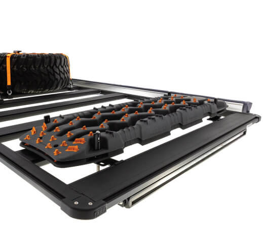 ARB BASE RACK ベースラック：薄型フラット ルーフラック TRED PRO（トレッドプロ）サンドラダーホルダー