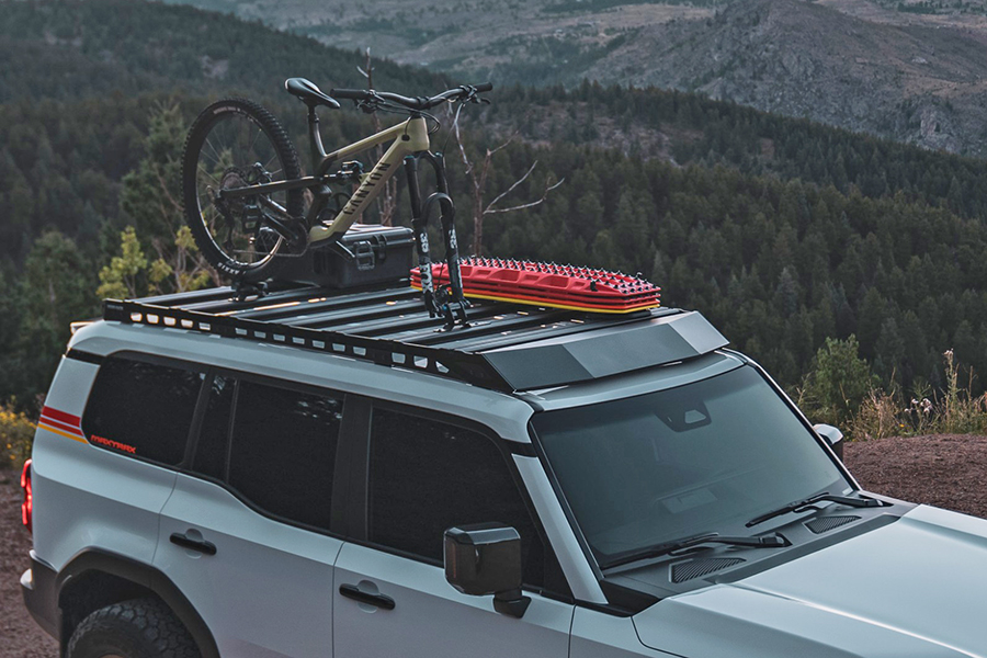 RHINO-RACK RECONN SYSTEM ライノラック リコーン ルーフラック ランクル250 装着拡大